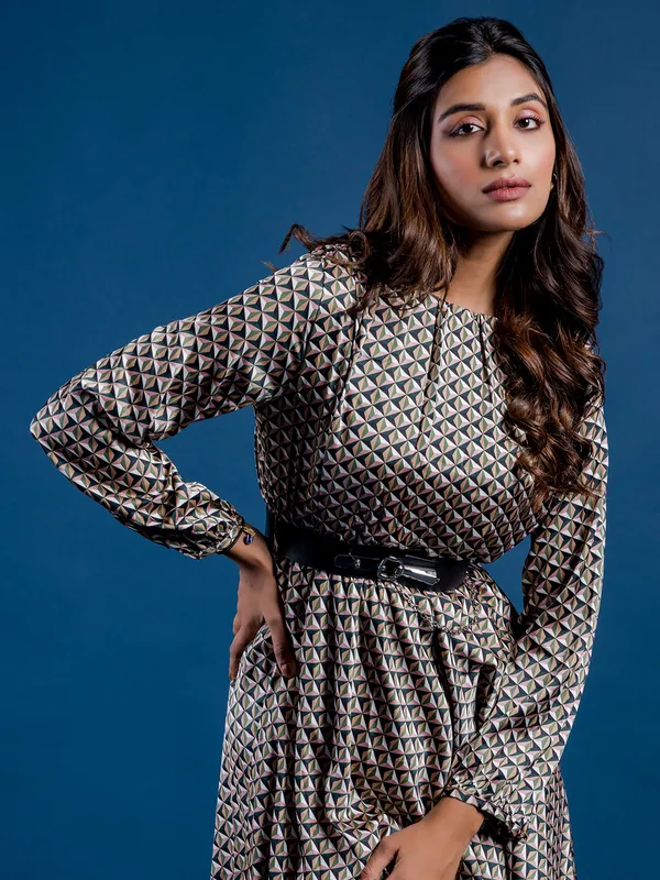 Deal green printed satin dress