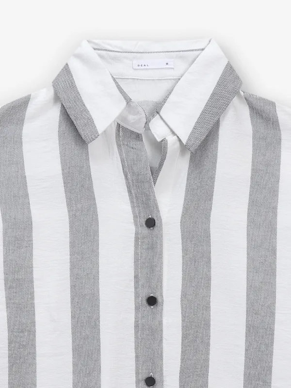 DEAL grey stripe cotton crop shirt