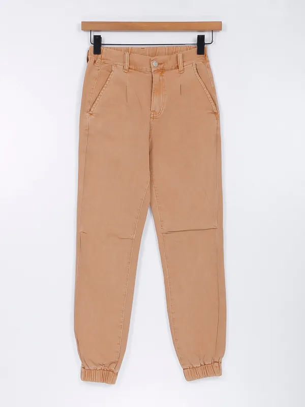 Deal khaki solid denim joggers