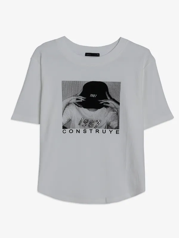 Deal latest printed white cotton t-shirt