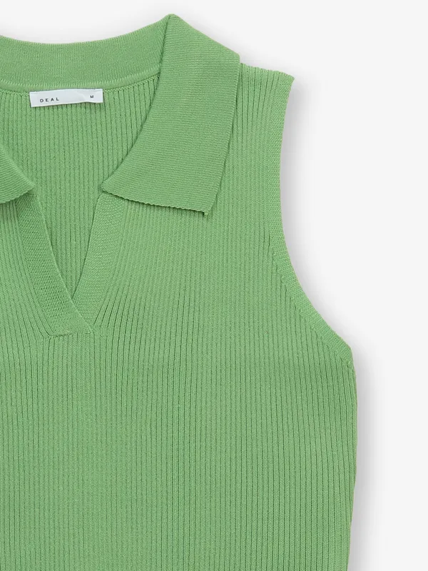 DEAL light green plain knitted crop top