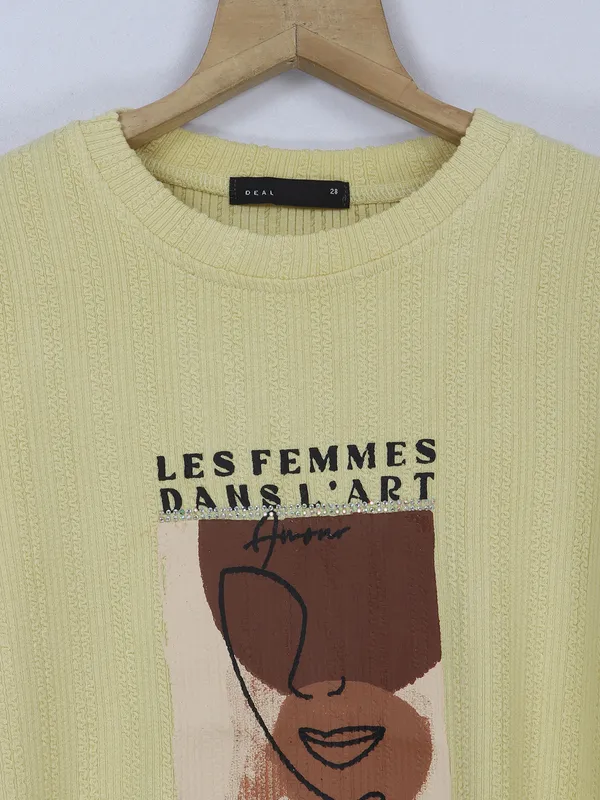 Deal light yellow printed top