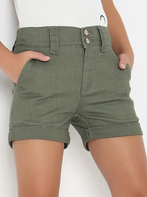 DEAL olive solid cotton shorts