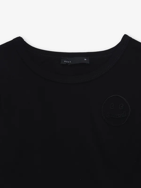 DEAL plain black cotton crop casual top