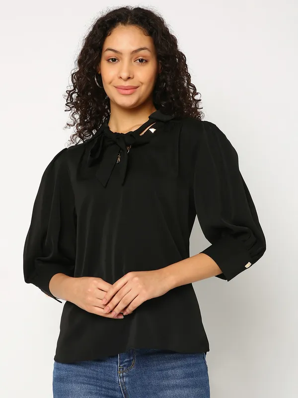 Deal plain black lycra top