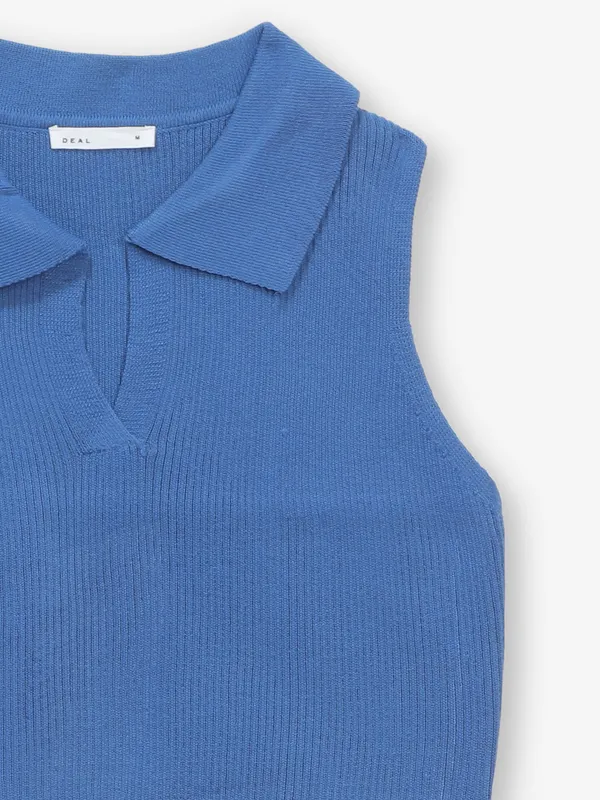 DEAL plain blue knitted crop top