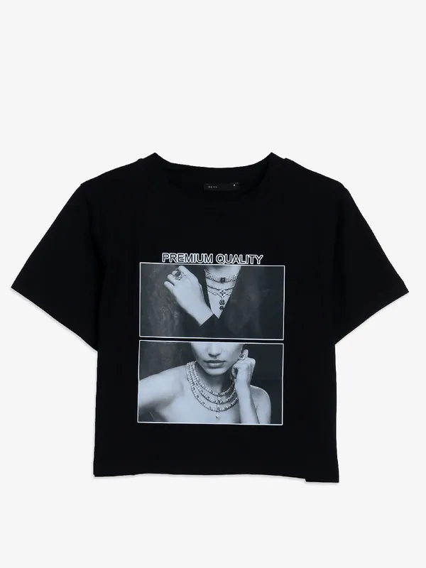 Deal printed cotton black crop top