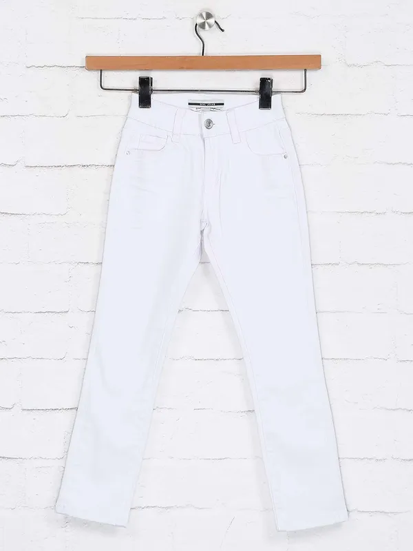 Deal solid white casual wear jeans