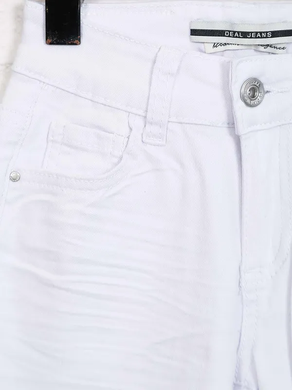 Deal solid white casual wear jeans