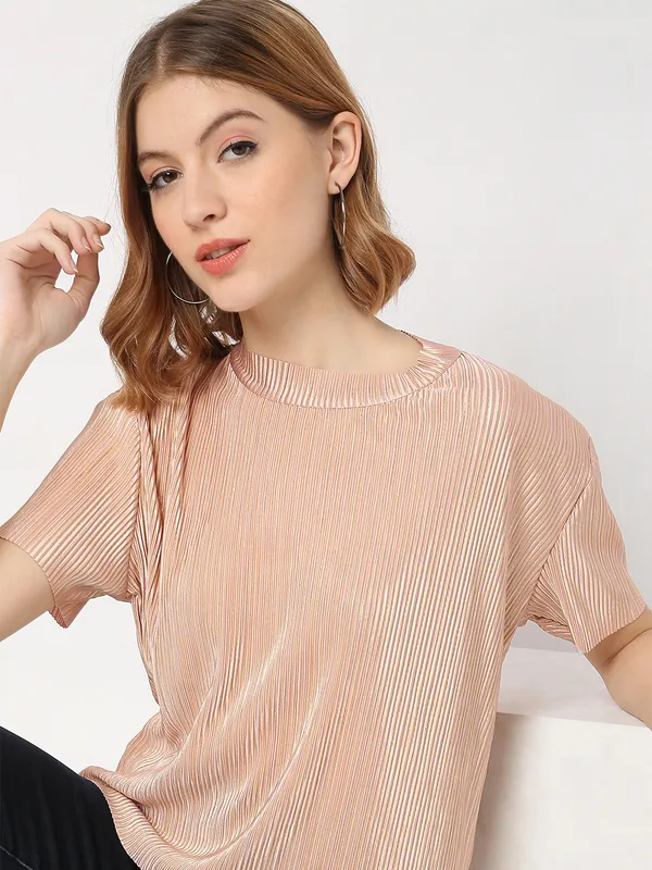 Deal stylish pink shade lycra top