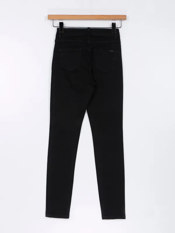 Deal trendy black solid jeans