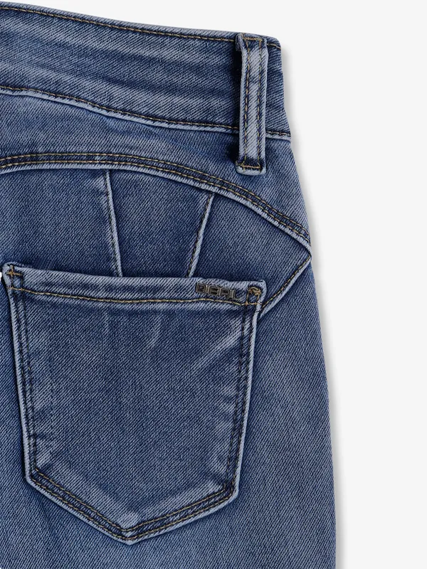 Deal washed blue jeans for casual