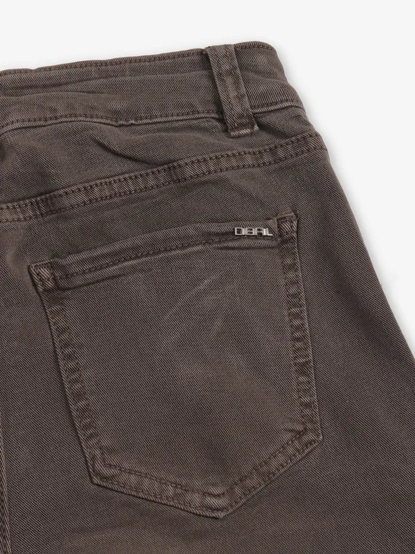 DEAL washed brown jeans in denim