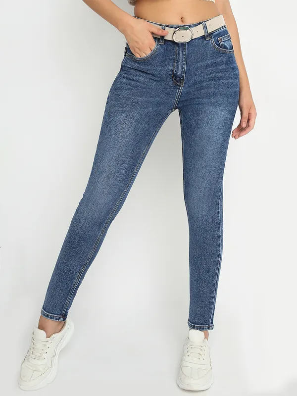 Deal washed indigo blue jeans