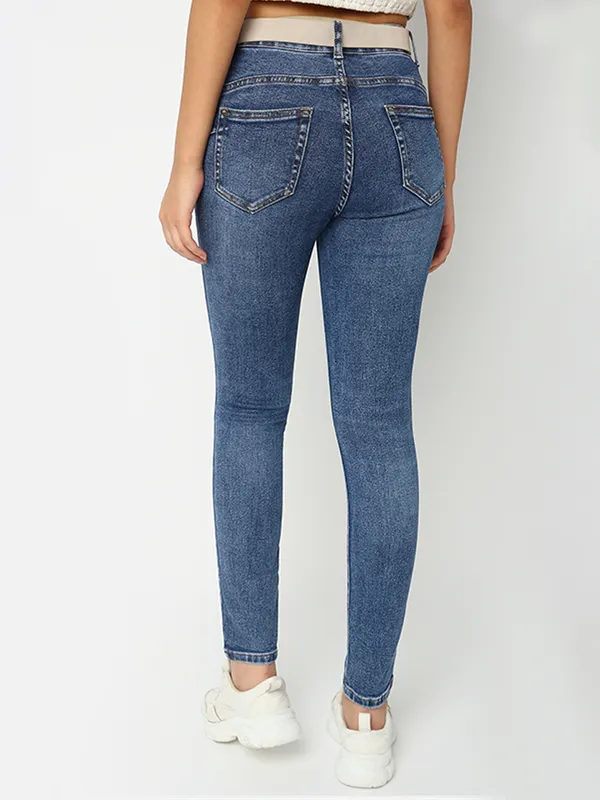 Deal washed indigo blue jeans