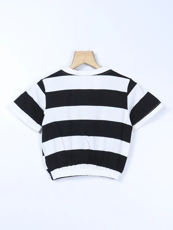 Deal white and black top in cotton