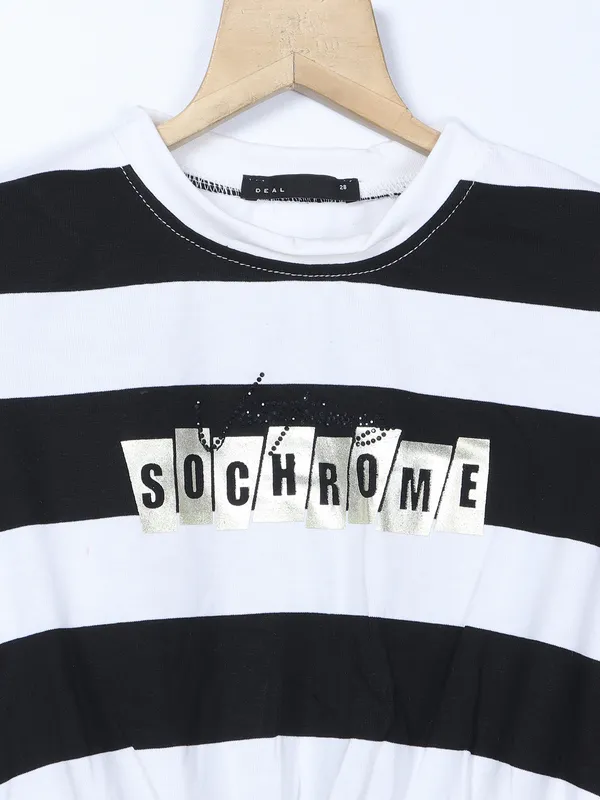 Deal white and black top in cotton