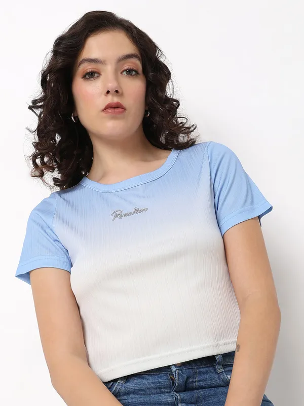 DEAL white and blue cotton top