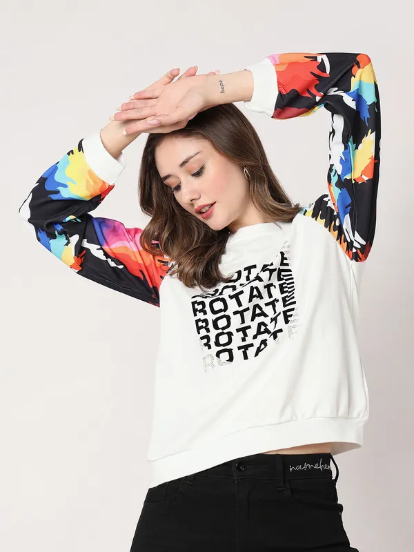 Deal white lycra printed sweatshirt