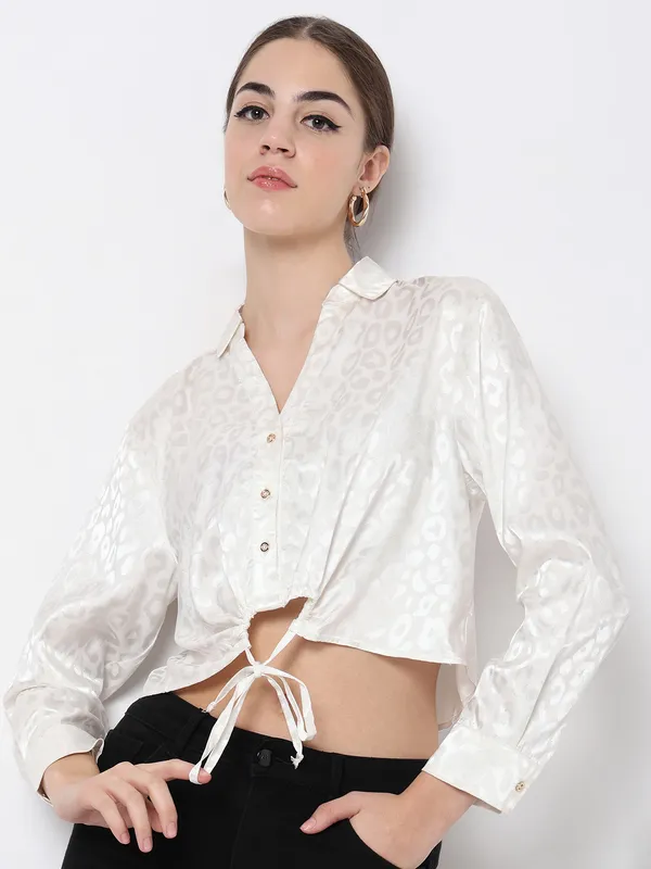 Deal white satin crop shirt