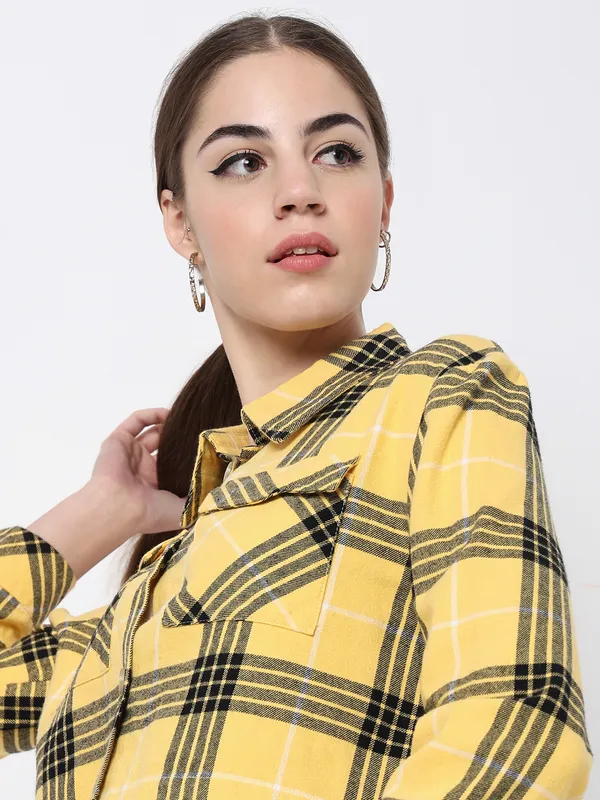 Deal yellow checks crop shirt