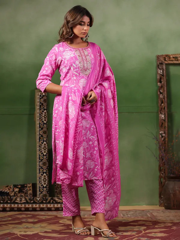 Deep pink printed silk kurti set for women