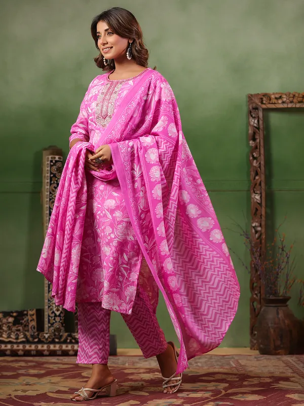 Deep pink printed silk kurti set for women