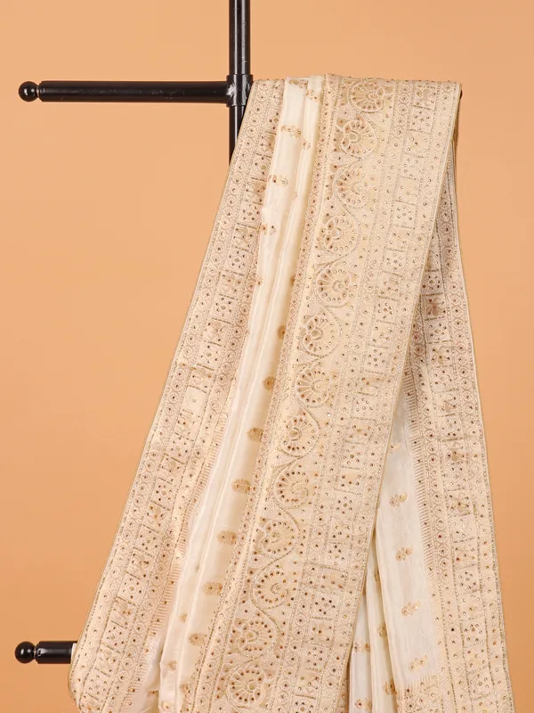 Dola silk wedding wear saree in cream