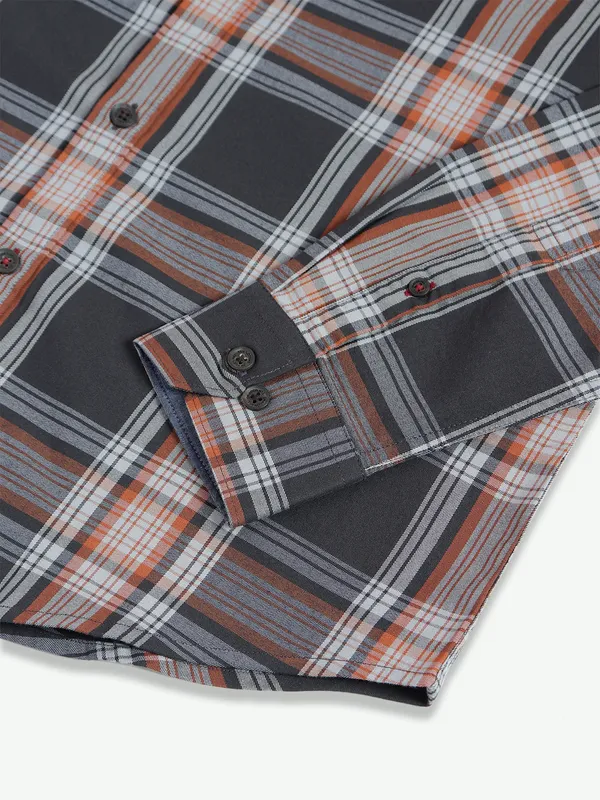 Dragon Hill checks charcoal grey shirt