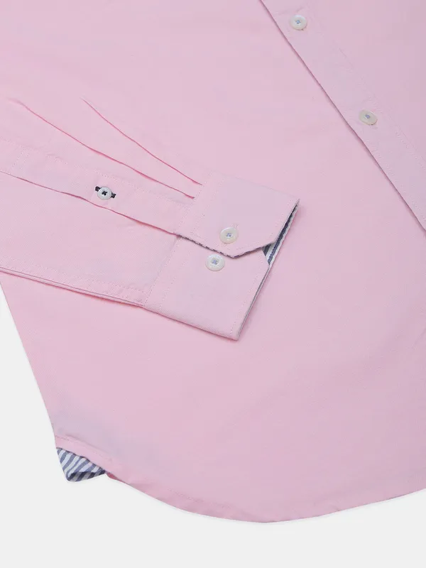 Dragon Hill powder pink solid cotton casual shirt
