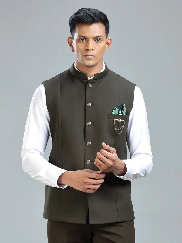 Earthy tone olive cool waistcoat for men