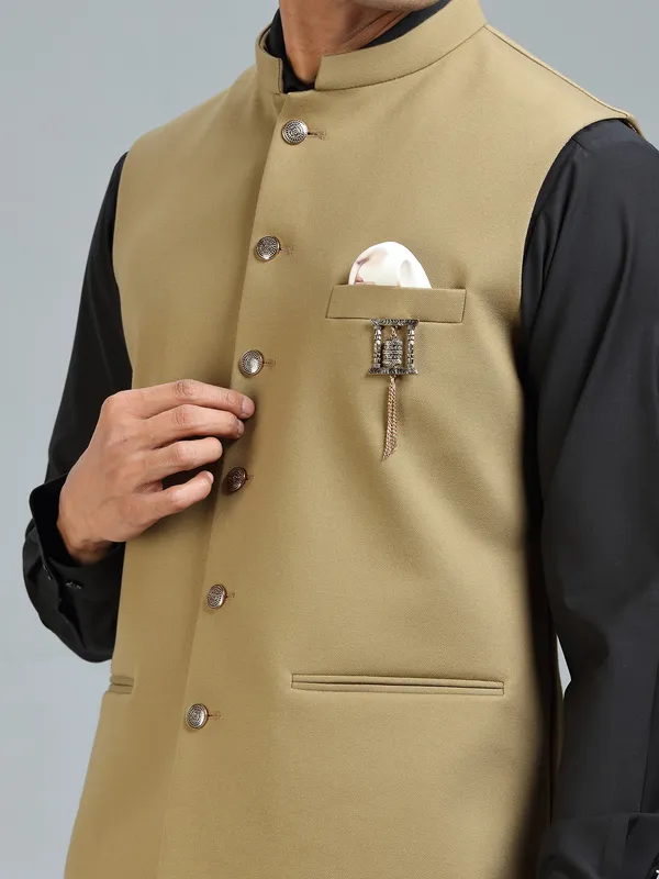 Elegance with light khaki waistcoat for men