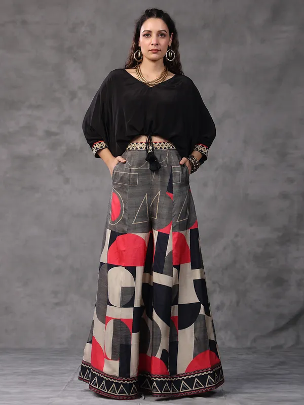 Elegant black co ord set for festive