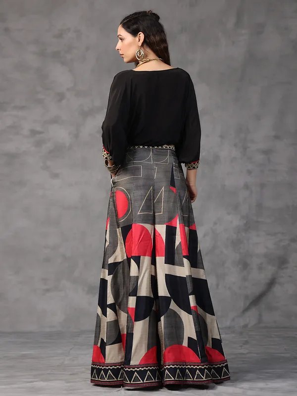 Elegant black co ord set for festive