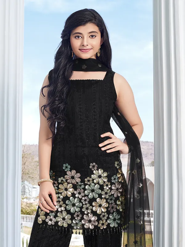 Elegant black georgette salwar suit