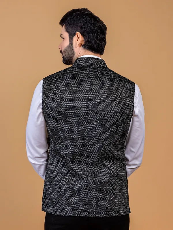 Elegant black texture waistcoat