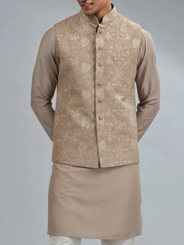 Elegant brown silk waistcoat set