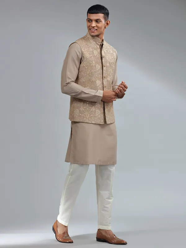 Elegant brown silk waistcoat set