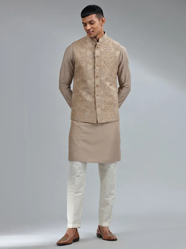 Elegant brown silk waistcoat set
