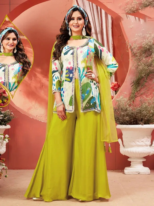 Elegant green silk palazzo suit