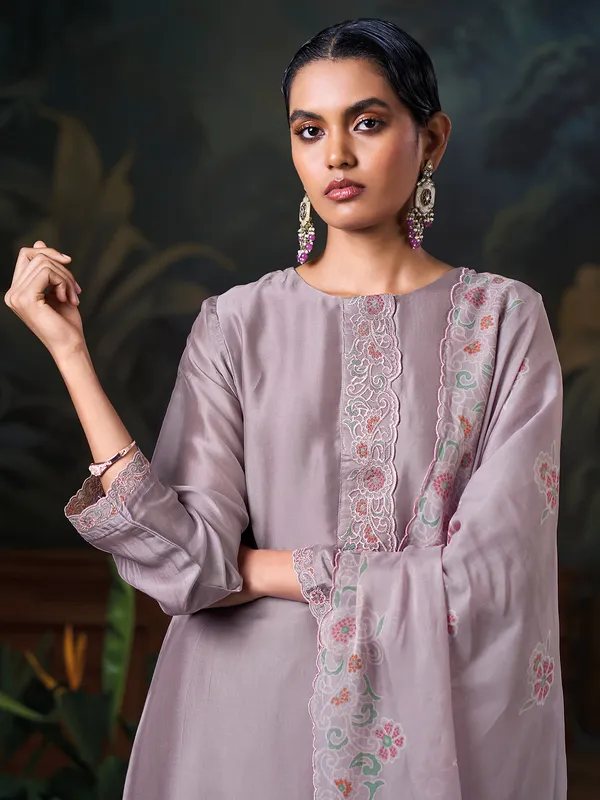 Elegant lavender silk palazzo suit