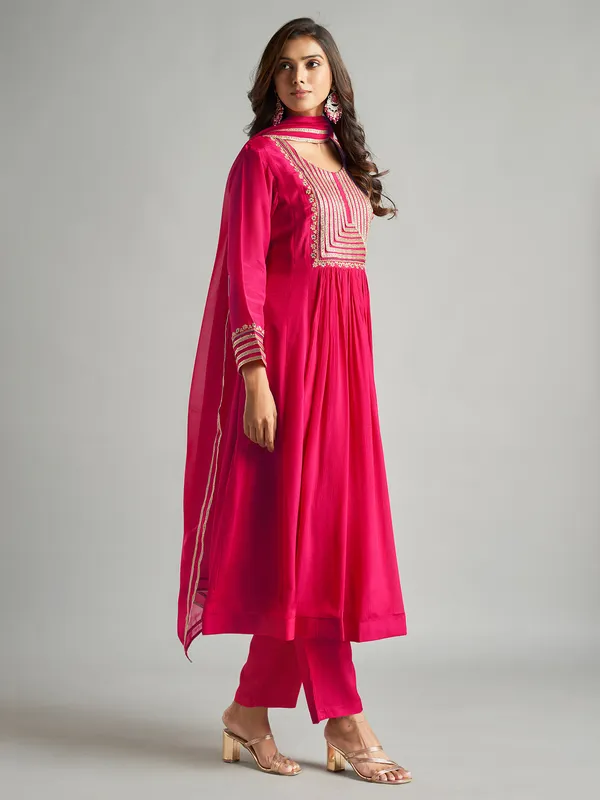 Elegant magenta chiffon salwar suit