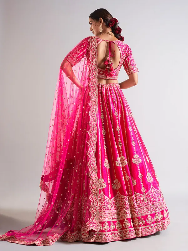 Elegant magenta lehenga choli in raw silk
