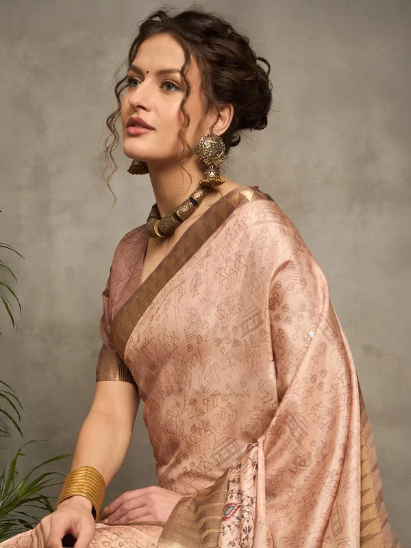 Elegant peach saree set with blouse piece