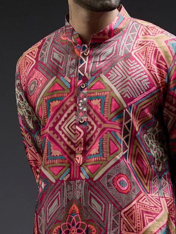 Elegant pink geometrical printed kurta suit in silk
