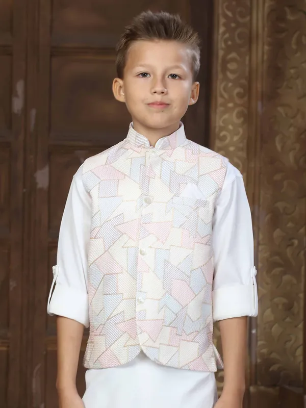 Elegant white zari textured waistcoat set for boys