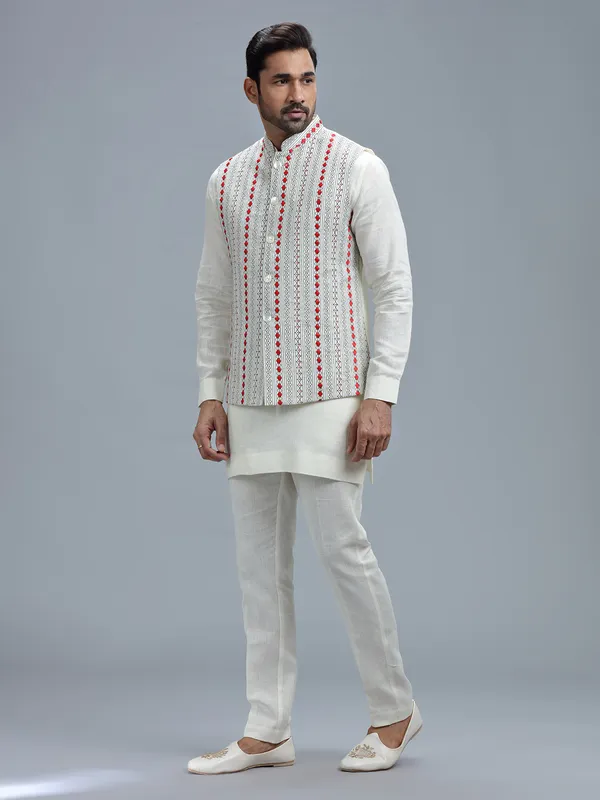 Embroidery white linen waistcoat set