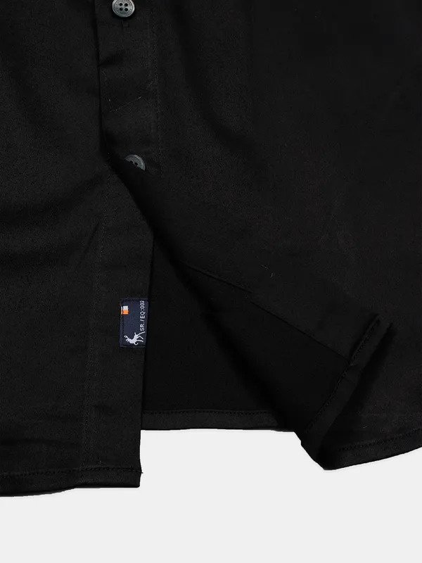 EQIQ black color plain cotton hue shirt