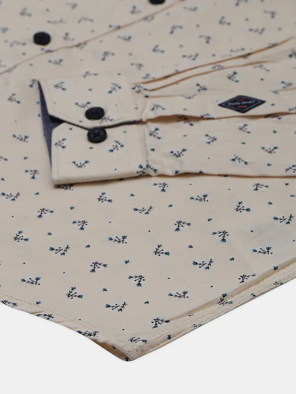 EQIQ printed cotton shirt in beige