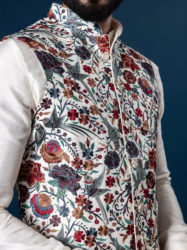 Extreme charming white raw silk waistcoat set for men